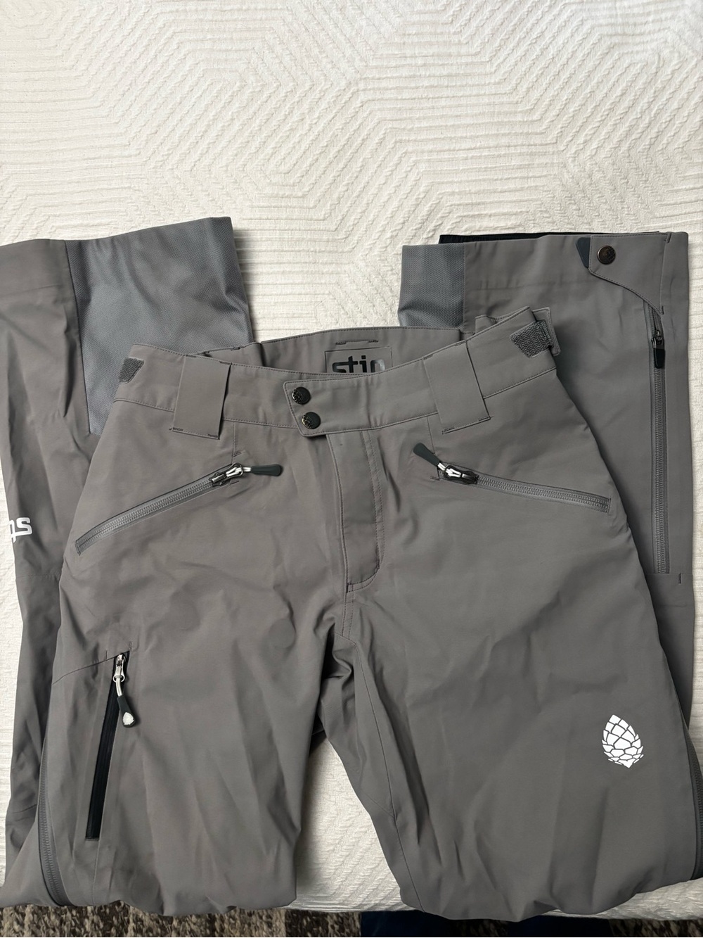 STIO Environ Gray Ski Pants with Zip Pockets